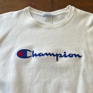 Champion - Gently Worn - Women White Cropped Sweatshirt - Medium